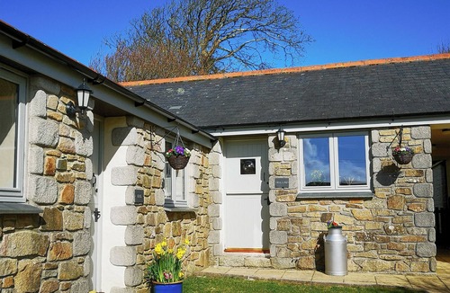 Redruth Cottage | 2 bedroom accommodation in Mawla, near Porthtowan
