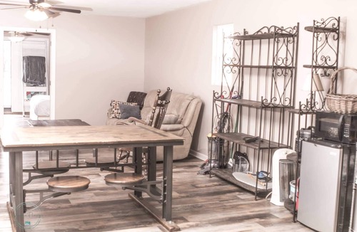 Parkton Apartment | 2-bedroom Barn 1-bathroom Apartment Sleeps 7