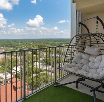 Downtown Apartment | 2 bedroom downtown highrise