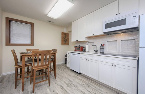 Barium Springs Apartment | 2-bedroom Fully Furnished studio