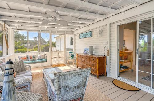 Harkers Island House | 2 Blocks to Crystal Coast Family-Friendly Retreat