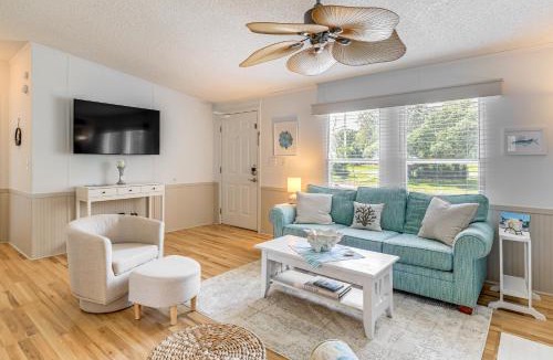 Harkers Island House | 2 Blocks to Crystal Coast Family-Friendly Retreat
