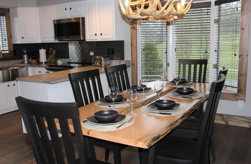Blowing Rock Condo | 2 BR in Chetola Resort w/all resort amenities, walk to Main St Blowing Rock
