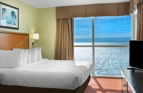 Downtown Myrtle Beach Hotel | 2 Family-Friendly Coastal Condos with Ocean Views and Easy Beach Access