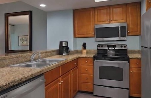 Palmetto Dunes Resort | 2 Harbor Point-Sunset Pointe at Shelter Cove-Pool