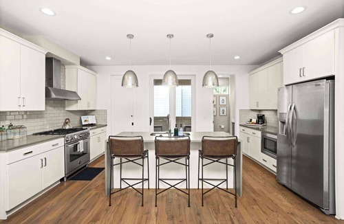 Eighth Avenue House | 2 Homes-Sleeps 24 | Downtown Great for Big Groups!