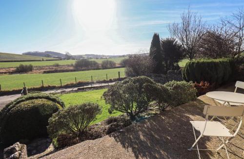 Carnforth House | 2 Lupton Hall Cottages