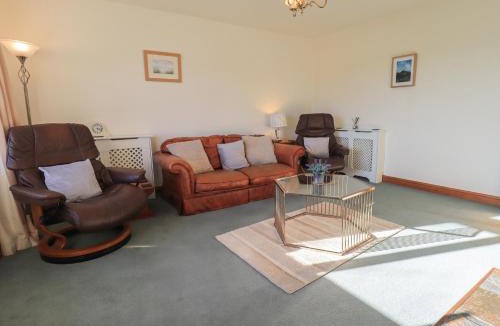 Carnforth House | 2 Lupton Hall Cottages