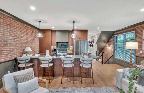 Hillsboro Village Condo | 2 Luxe Townhomes + Rooftop Views Walk Score 79