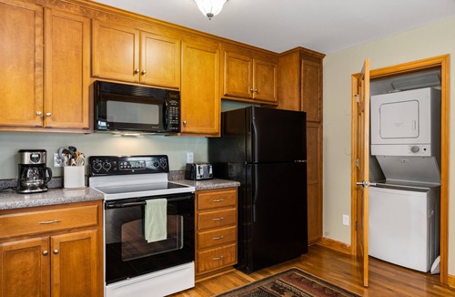 Valley Creek Run Cabin | 2 Master Suites - Clean - Cozy - WiFi - Elk - Covered Porch - ezAccess - 5 Stars