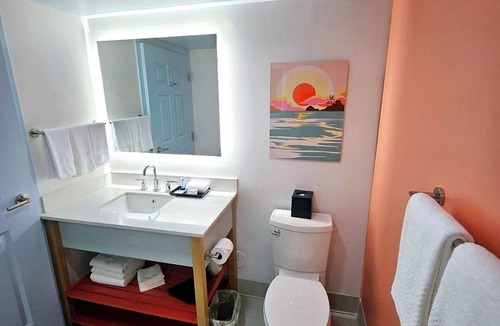 Wilmington Beach Resort | 2 Queen Kitchenette, Oceanfront, Balcony