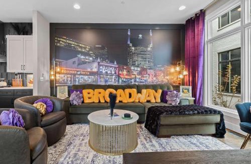 Buena Vista House | 2 Side by Side Units Roof Decks Karaoke Murals