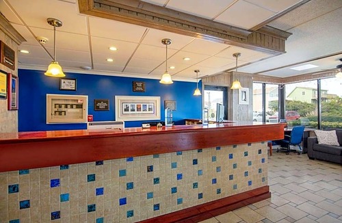 Kill Devil Hills Hotel | 2-Star Hotel ∙ Travelodge by Wyndham Outer Banks/Kill Devil Hills