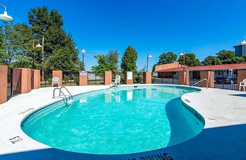 Gastonia Hotel | 2-Star Hotel ∙ Econo Lodge - Gastonia