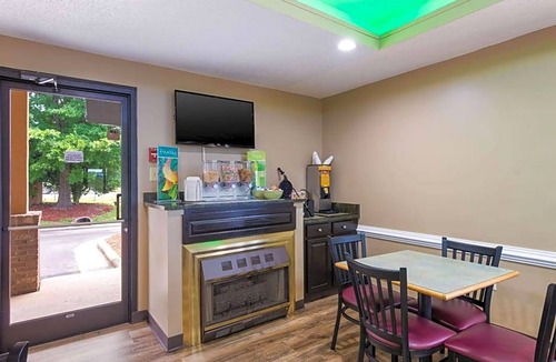 Rockingham Hotel | 2-Star Hotel ∙ Quality Inn & Suites Rockingham