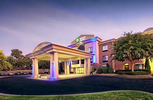 North Raleigh Hotel | 2-Star Hotel ∙ Holiday Inn Express Hotel & Suites Raleigh North - Wake Forest, an IHG Hotel