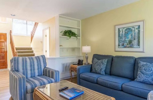 Shipyard Plantation Hotel | 2 Story Townhome Steps From Golf Course + Pool