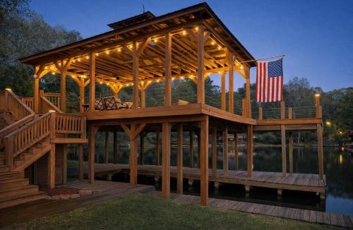 Titus House | 2-Tier Dock w/Lift! Jordan Lake Family Retreat