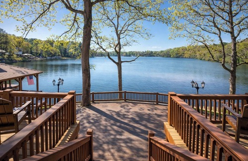 Titus Cottage | 2-tier Dock w/Lift! Jordan Lake Family Retreat