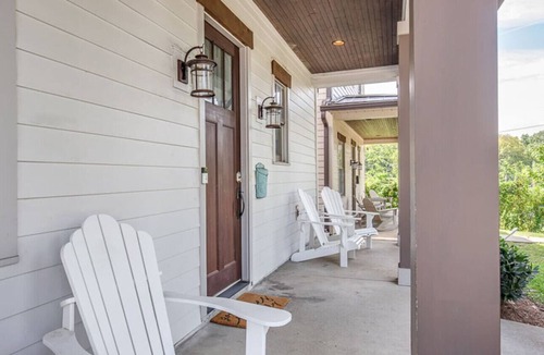 Historic Waverly Apartment | 20 Bed Luxury 12 South Bachelorette Pad