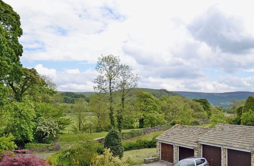 Burnsall Cottage | 20 steps to entrance with handrail.