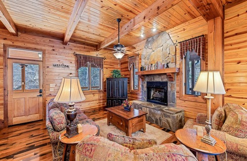 Tuckasegee House | 201 m² House ∙ 3 bedrooms ∙ 8 guests