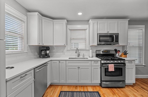 Five Points East House | 2023 Renovated Home w/Fenced Yard & 3 Deck Spaces! Lenovo Ctr 6mi