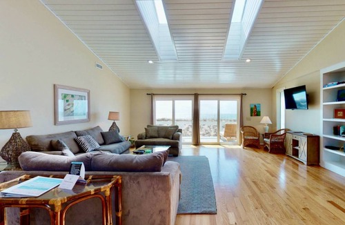 South Beach House | 204 m² House ∙ 4 bedrooms ∙ 8 guests