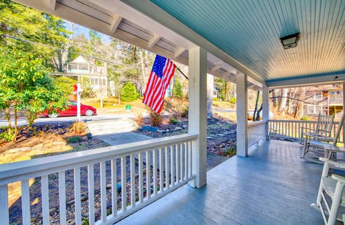 Montreat Cottage | 208 m² Cabin ∙ 8 bedrooms ∙ 23 guests