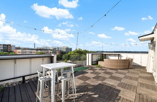Rolling Mill Hill Apartment | 21 Bed Downtown Luxury Bachelorette w Rooftop