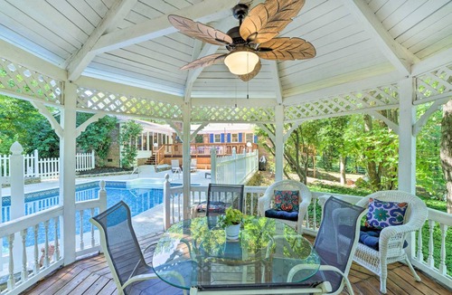 Dobson House | 222 m² House ∙ 3 bedrooms ∙ 9 guests
