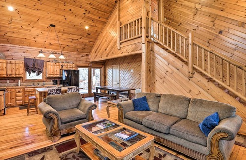 Bryson City House | 222 m² House ∙ 3 bedrooms ∙ 14 guests