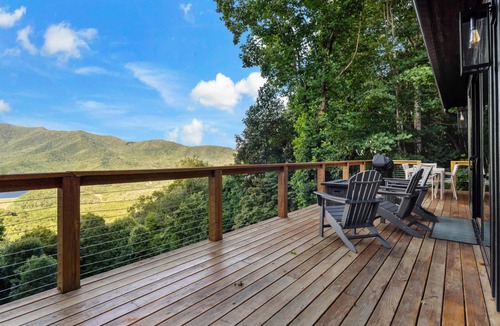 Laurel Ridge House | 228 m² House ∙ 4 bedrooms ∙ 8 guests