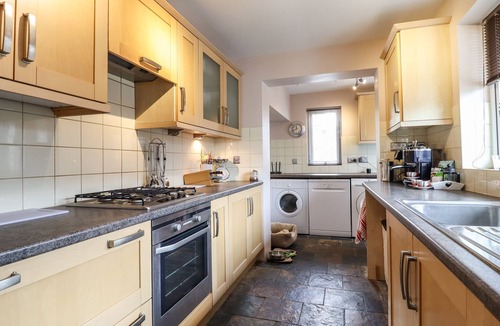Great Waldingfield Cottage | 23 BRANDESTON CLOSE, family friendly in Great Waldingfield