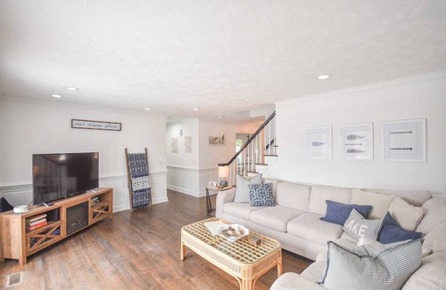 Olivia House | 232 m² House ∙ 4 bedrooms ∙ 8 guests