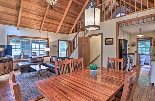 Topton House | 232 m² House ∙ 4 bedrooms ∙ 8 guests