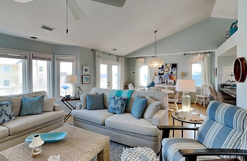 Topsail Beach House | 232 m² House ∙ 3 bedrooms ∙ 6 guests