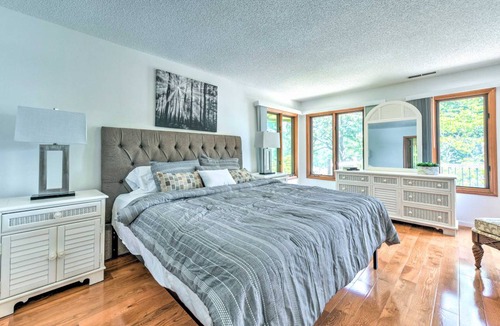 Sherrills Ford House | 233 m² House ∙ 5 bedrooms ∙ 10 guests
