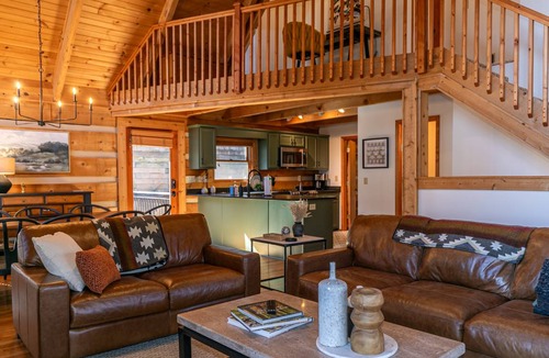 Deep Gap Cabin | 237 m² Cabin ∙ 4 bedrooms ∙ 10 guests