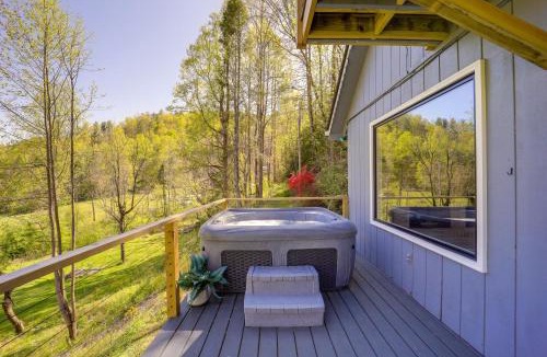 Lenoir House | 24-Acre Cottage with Hot Tub about 10 Mi to Blowing Rock