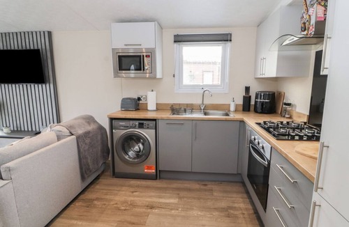 Yealand Conyers Cabin | 24 Sherwood, Carnforth