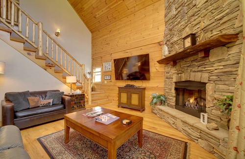 Maggie Valley House | 241 m² House ∙ 4 bedrooms ∙ 14 guests