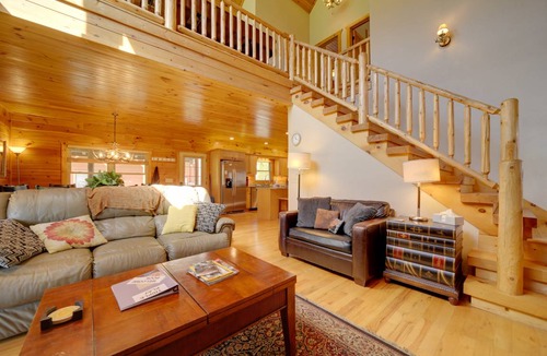 Maggie Valley House | 241 m² House ∙ 4 bedrooms ∙ 14 guests