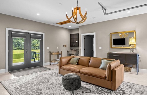 Craven County House | 242 m² House ∙ 3 bedrooms ∙ 6 guests
