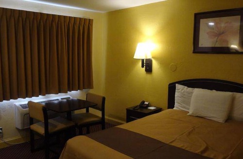 Goldsboro Hotel | 247 m² Motel ∙ 127 guests