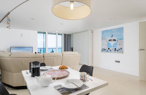Newquay City Centre Apartment | 25 Rocklands, a chic and stylish one-bedroom apartment