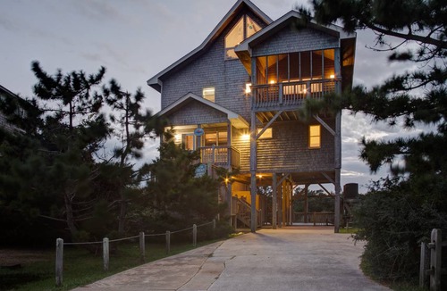 Avon House | 250 m² House ∙ 4 bedrooms ∙ 8 guests