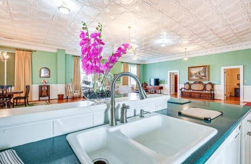 Mocksville Apartment | 251 m² Apartment ∙ 2 bedrooms ∙ 6 guests