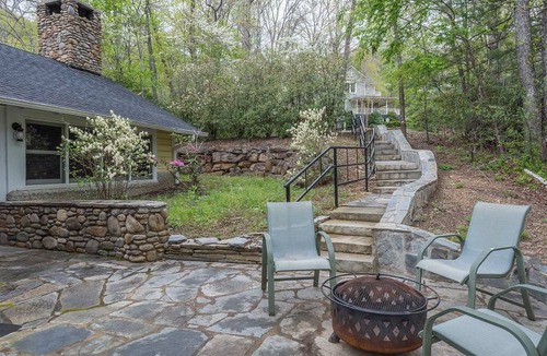 Montreat House | 252 m² House ∙ 4 bedrooms ∙ 12 guests
