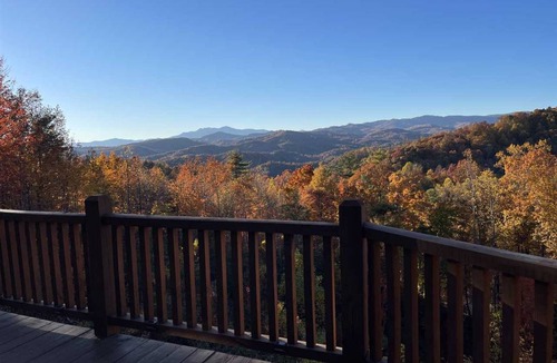 Lenoir Cabin | 255 m² Cabin ∙ 3 bedrooms ∙ 11 guests